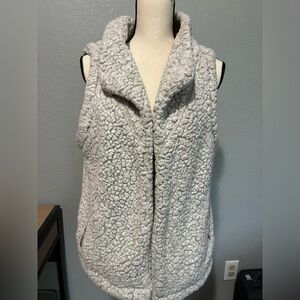 Bass Pro Shops Women's Cream & Brown Vest